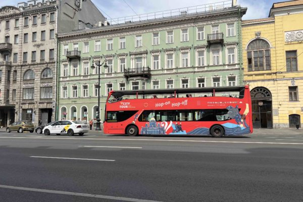 Экскурсия на двухэтажном автобусе по Петербургу