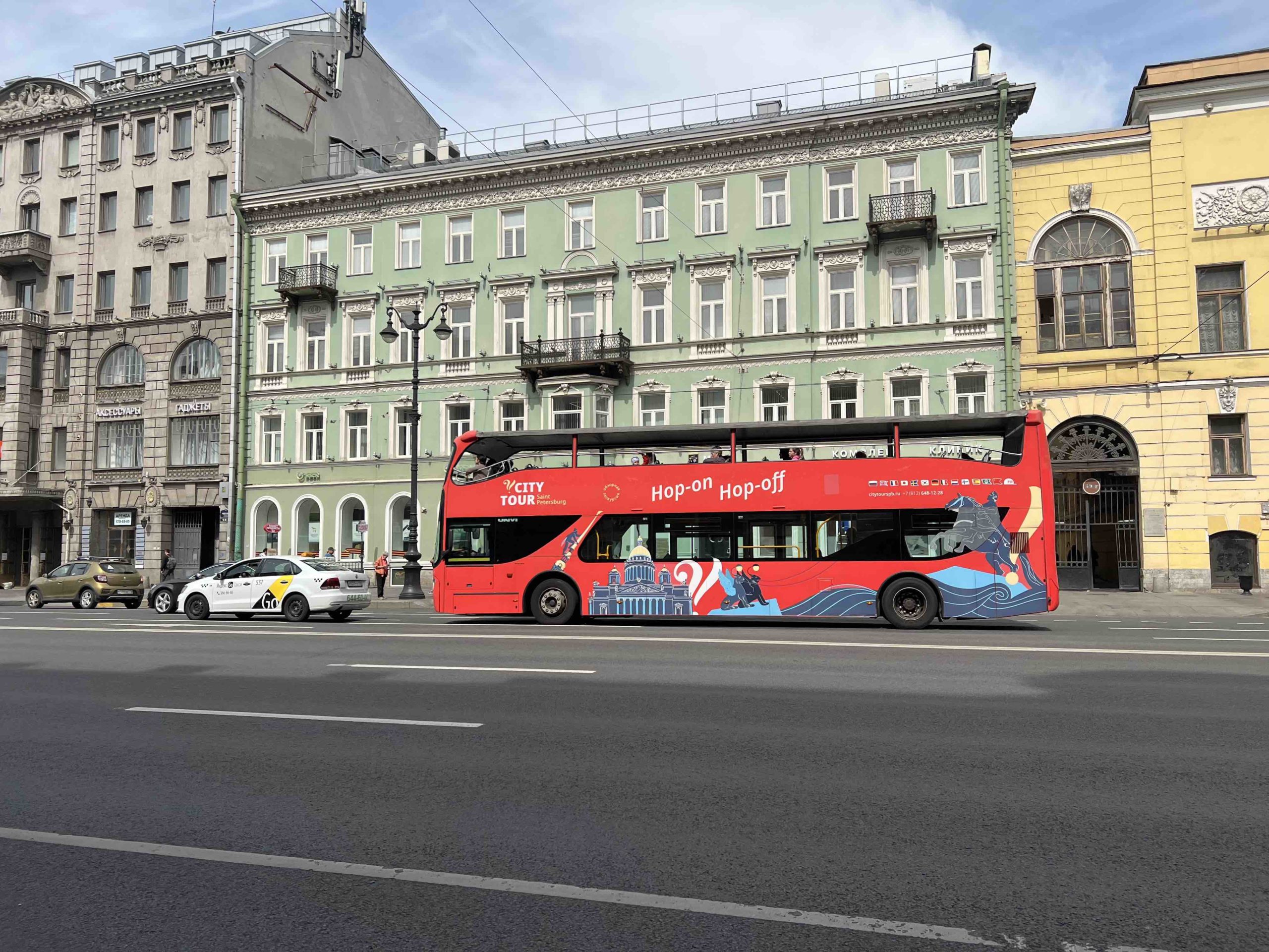 Экскурсия на двухэтажном автобусе по Петербургу